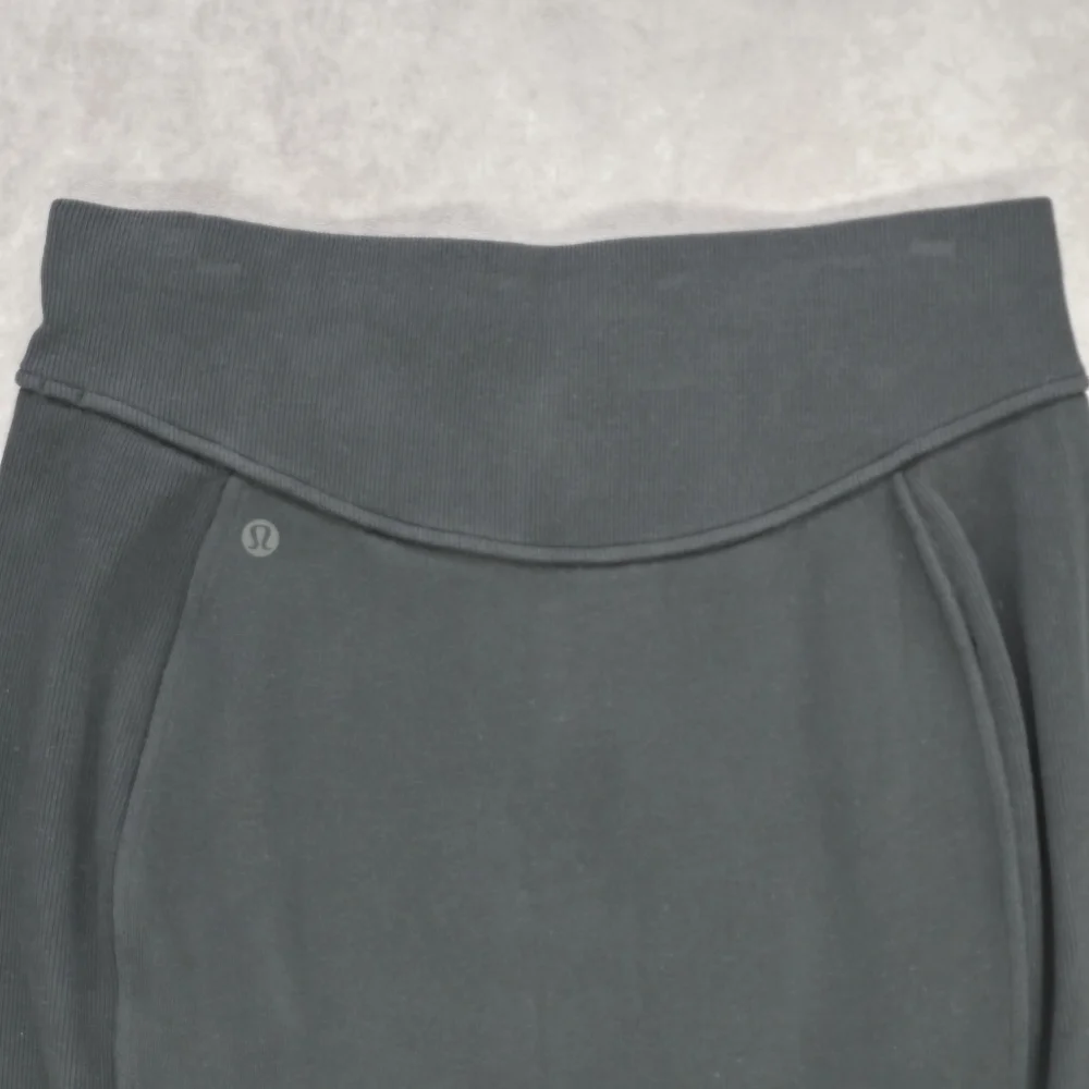 Lululemon Athletica NWT Scuba HR Mini Skirt